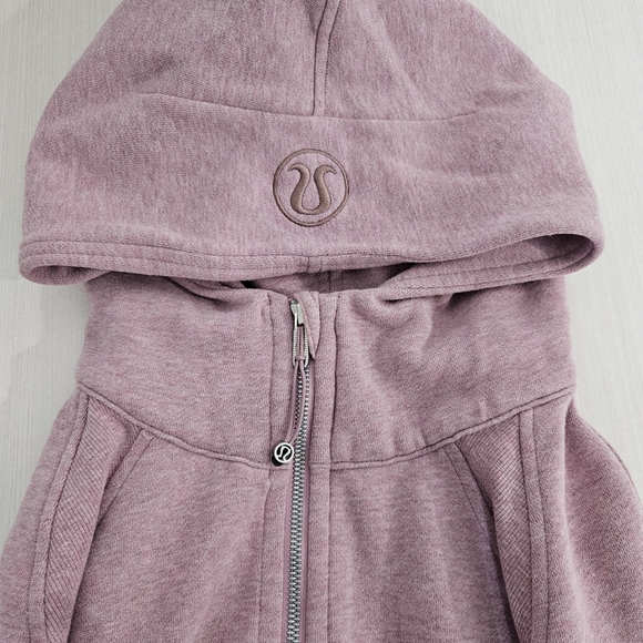 Lululemon Cropped Scuba - Picture 3 of 4